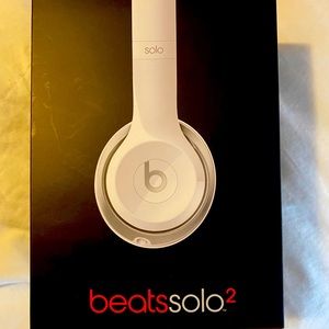 Beats 🎧 Solo2